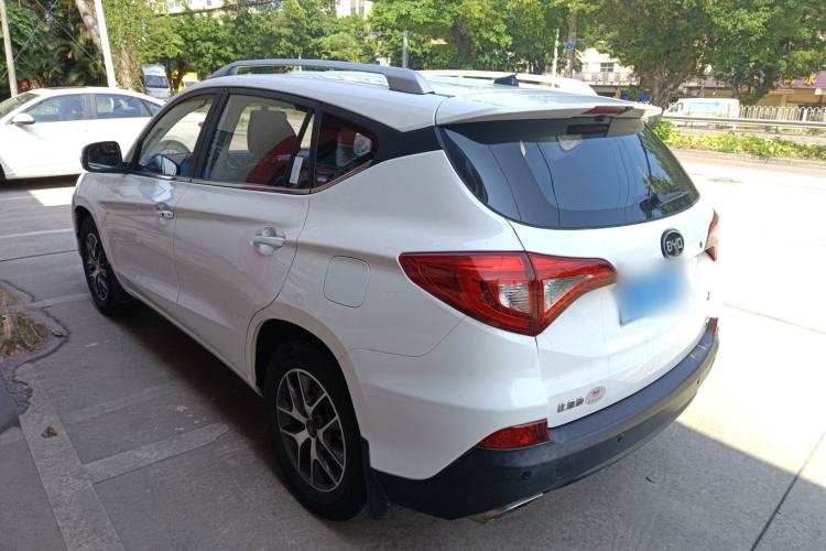 Used BYD Song 2016 GaiShi Edition 1.5TI Manual Elite Model Rear Left 45 Deg