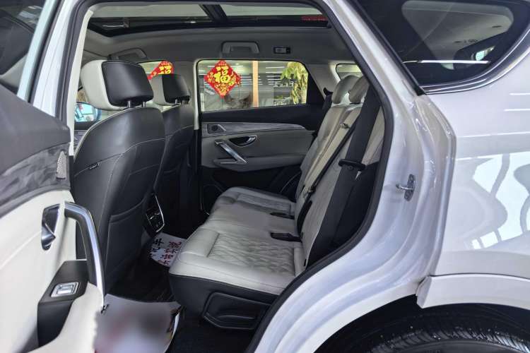 Used JETOUR X70 2023 Zhuge 2.0T DCT Wolong 7-Seater