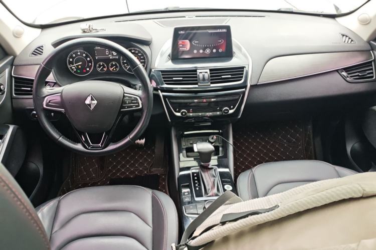 Used BORGWARD BX5 2017 20TGDI Automatic Two-Wheel Drive Pioneer Edition
