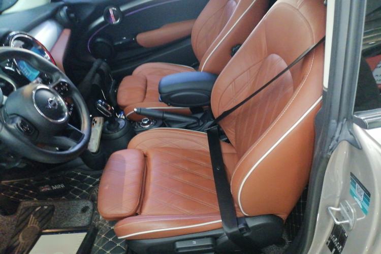 Used MINI 2022 1.5T COOPER Artist Left Front Seat