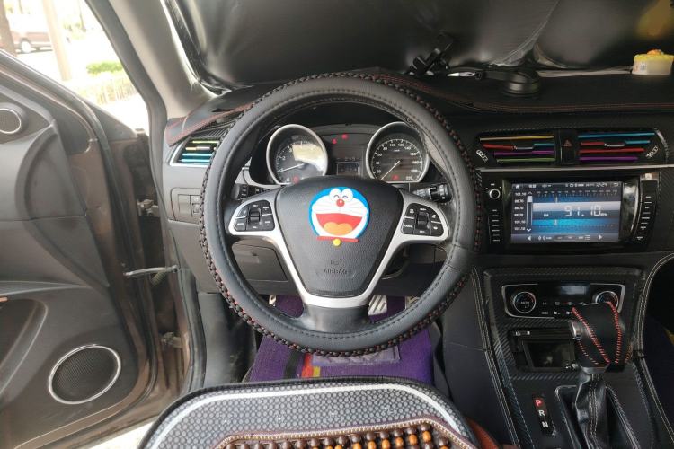 Used Zotye T600 2015 2.0T DCT Prestige Edition Steering Wheel