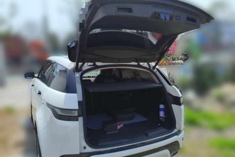 Used Land Rover Range Evoque New Energy 2022 Aurora L P300e Plug-in Hybrid Electric Version Trunk