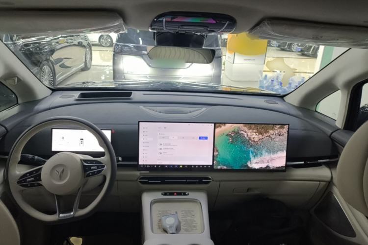 Used VOYAH Dream 2025 PHEV Four-Wheel-Drive Flagship Kunpeng Edition