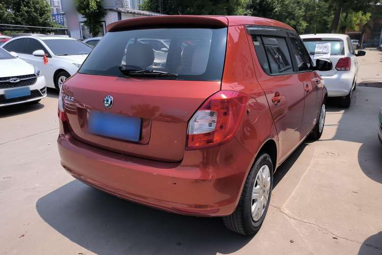 Used Skoda Fabia 2012 1.4L Manual Crystal Edition
