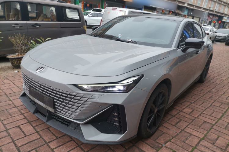 Used CHANGAN UNI-V 2022 1.5T Prestige Version