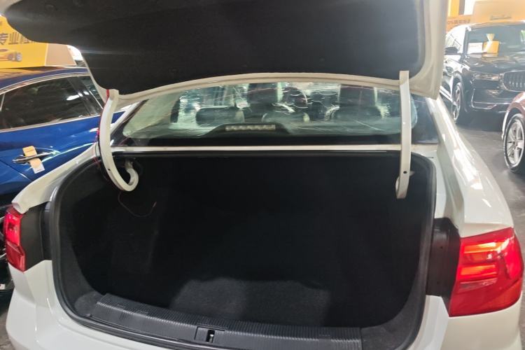 Used Volkswagen Bora 2018 1.5L Automatic Fashion Model