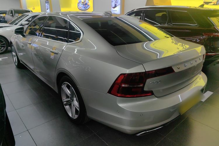 Used Volvo S90 2018 T4 Zhiyuan Edition
