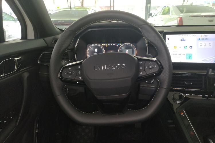 Used Lynk & Co 06 2023 Remix 1.5T Dynamic Halo