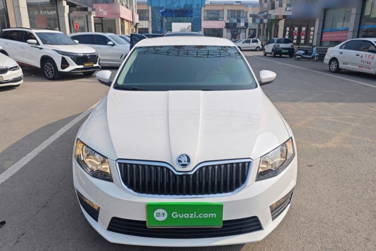 Used Skoda Octavia 2017 Classic Model 1.6L Manual Standard Edition
