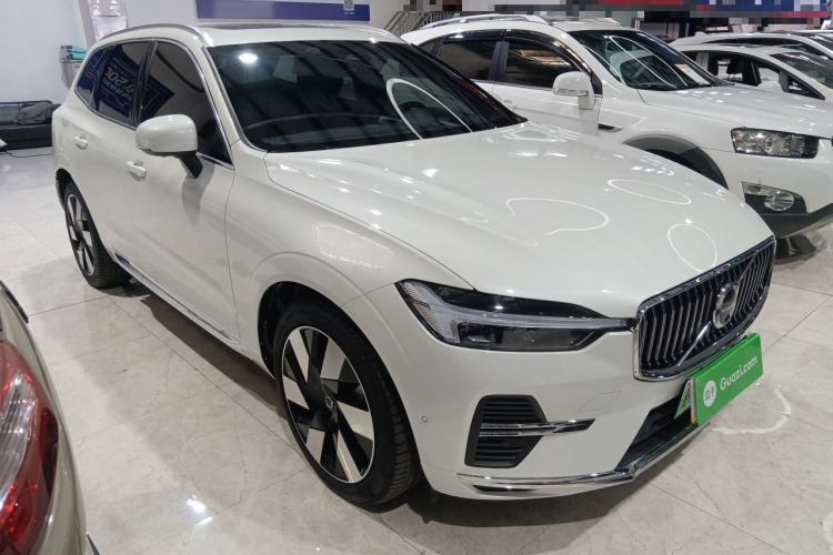 Used Volvo XC60 New Energy 2024 T8 Plug-in Hybrid Long-Range All-Wheel Drive Smart Luxury Edition
