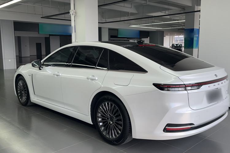 Used Toyota Crown 2024 2.5L Comfort Edition
