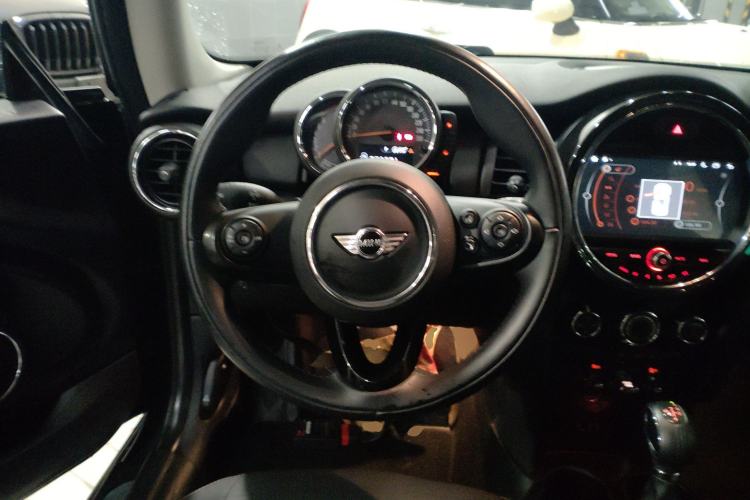 Used MINI 2016 1.2T ONE Pioneer Edition Steering Wheel