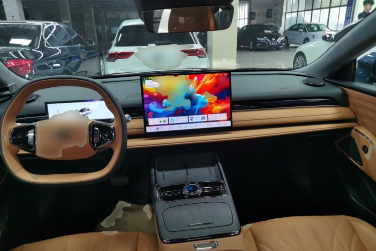 Used Geely Galaxy 8 2025 130km EM-P Exploration Edition Center Console