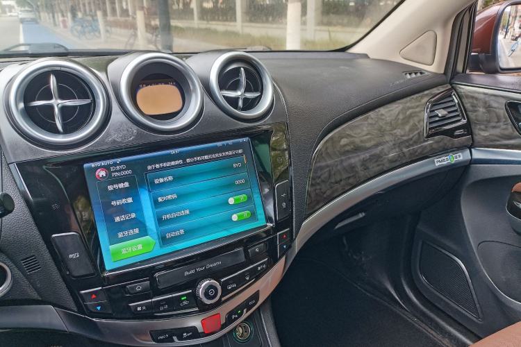 Used BYD S7 2016 2.0T Automatic Prestige Plus