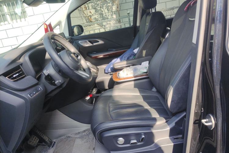 Used Hongqi HQ9 PHEV 2024 2.0T Four-Wheel Drive Luxury Edition
