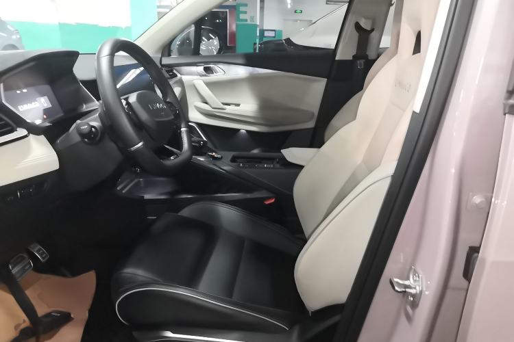 Used Lynk & Co 06 2021 1.5T Shero Pink Special Edition