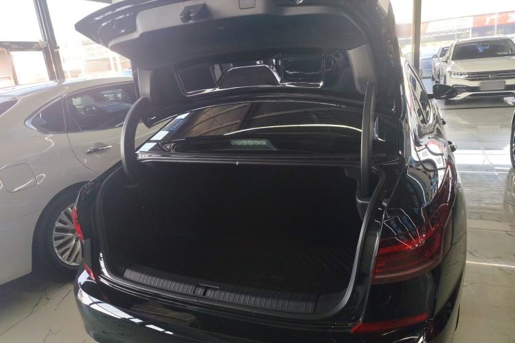 Used Volkswagen Passat 2023 330TSI Starry Elite Edition
