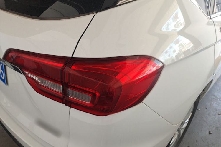 Used Haval M6 2019 1.5T Manual Two-Wheel Drive Elite Version China VI Standard
