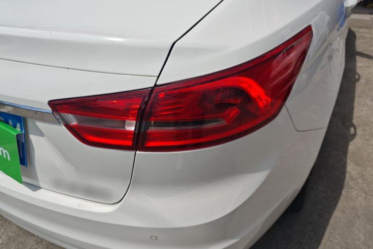 Used Ford Escort 2017 Happiness Edition 1.5L Automatic Fashion Version Right Rear Taillight