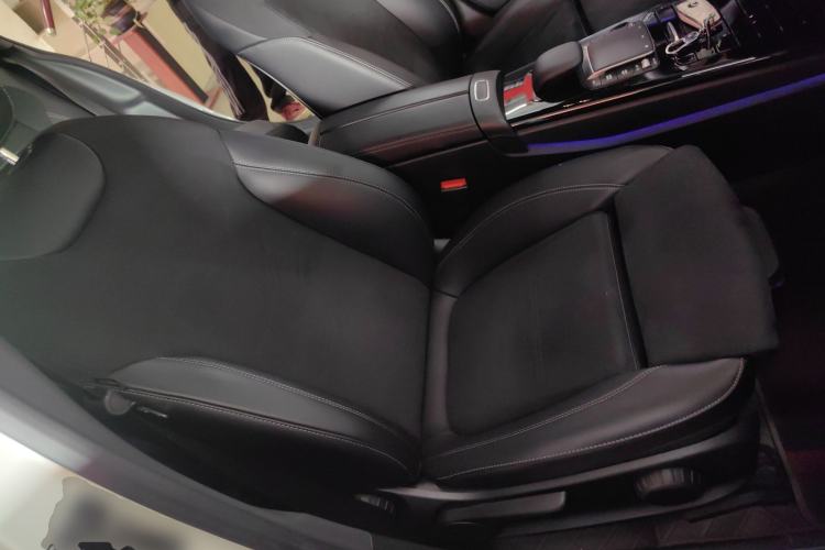 Used Mercedes-Benz A-Class 2022 Second Facelift A 200 L Sport Sedan Fashion Version