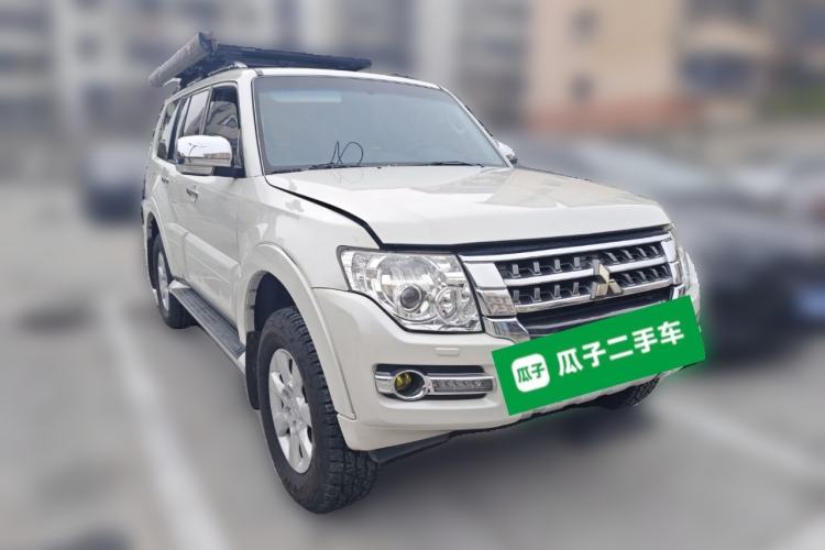 Used Mitsubishi Pajero 2016 3.0L Automatic Luxury Version China V Standard
