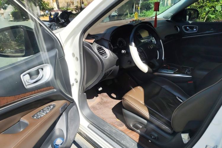 Used Infiniti QX60 2014 2.5 S/C Hybrid Two-Wheel Drive Excellence Edition
