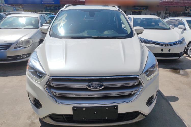 Used Ford Kuga 2018 EcoBoost 180 Two-Wheel-Drive Platinum Edition
