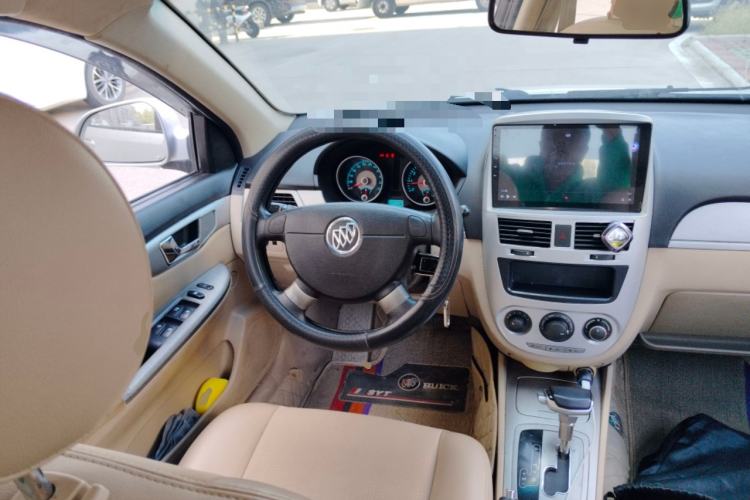 Used Buick Excelle 2013 1.5L Automatic Classic Model
