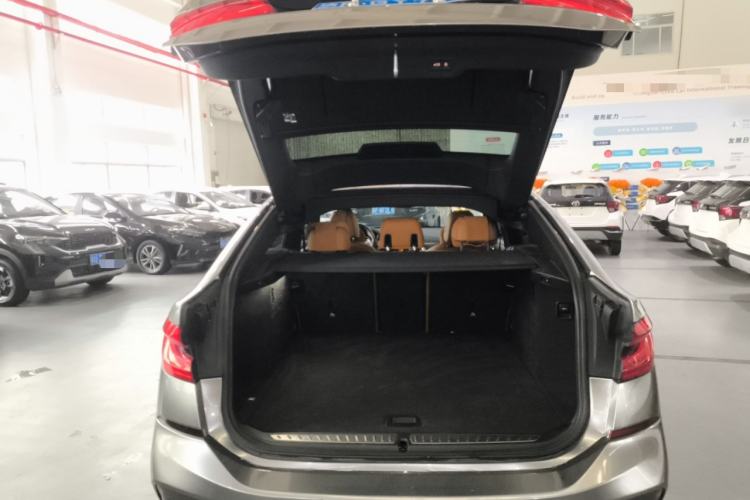 Used BMW 6 Series GT 2018 630i M Sport Package Trunk