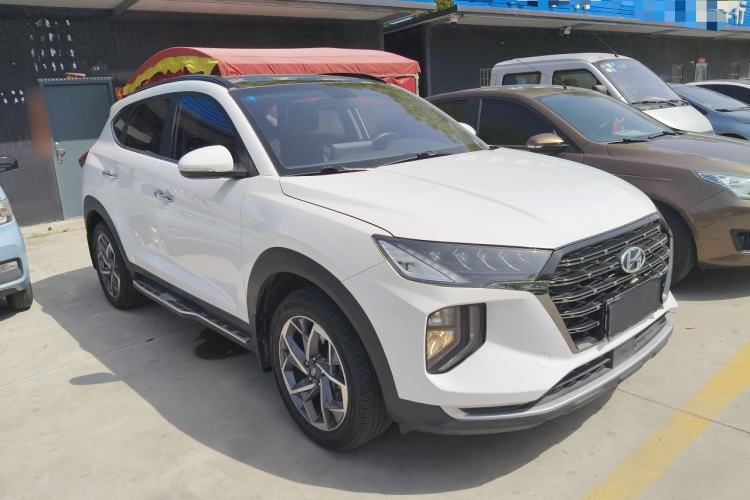 Used Hyundai Tucson 2020 280TGDi Two-Wheel-Drive GLS Fashion Edition China VI Standard Front Right 45 Deg