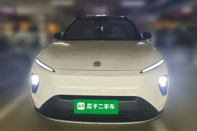 Used Nio ES8 2024 75 kWh Executive Edition Front