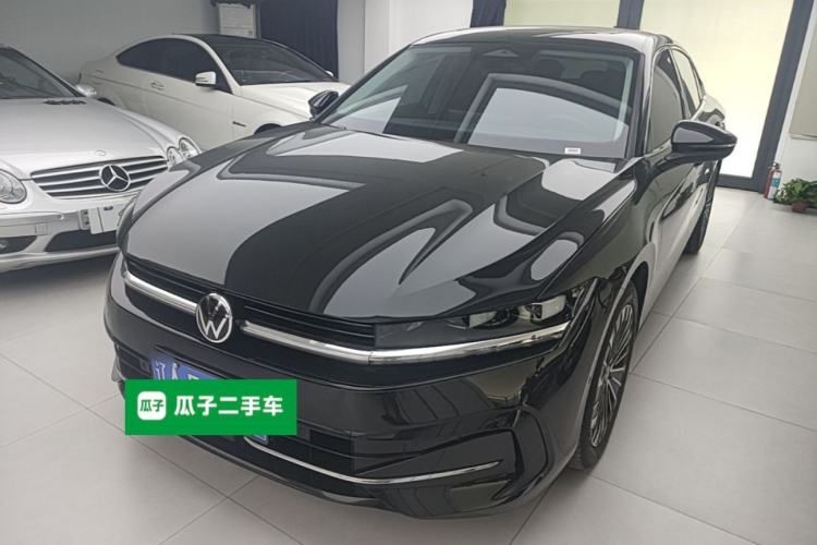 Used Volkswagen Magotan 2024 380TSI DSG Prestige Edition DaMai Package