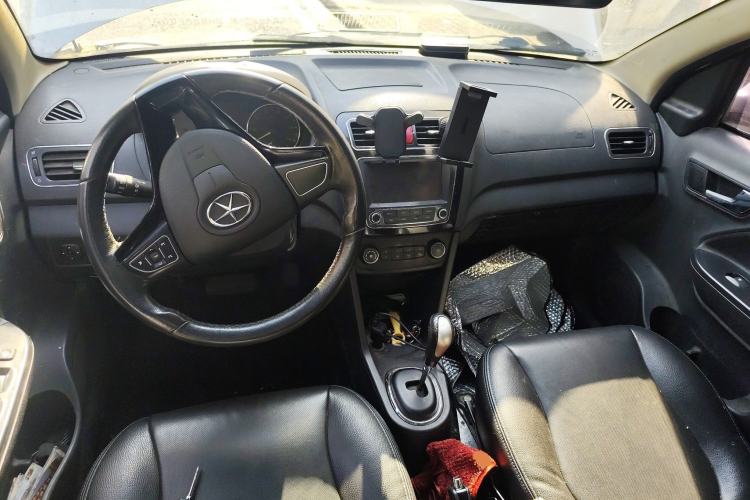 Used JAC Group iEV 2015 iEV4 Luxury Smart Model
