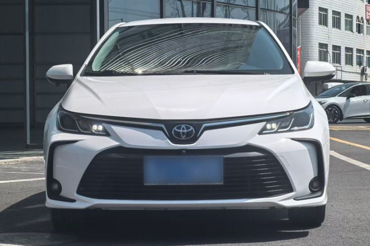 Used Toyota Corolla 2022 Dual-Motor 1.8L E-CVT Pioneer Edition
