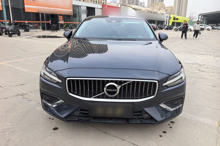 Used Volvo S60 2020 T4 Zhiyuan Luxury Edition