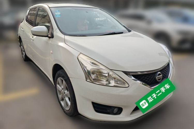 Used Nissan Tiida 2011 1.6L CVT Smart Version Front Right 45 Deg