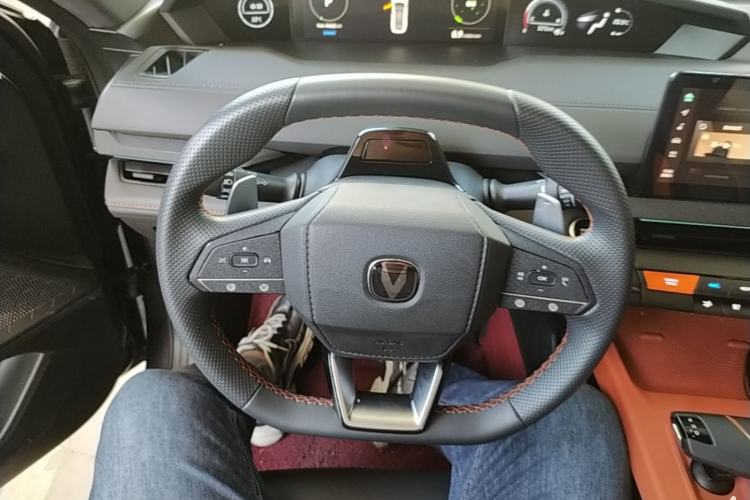 Used CHANGAN UNI-V 2023 1.5T Prestige Model
