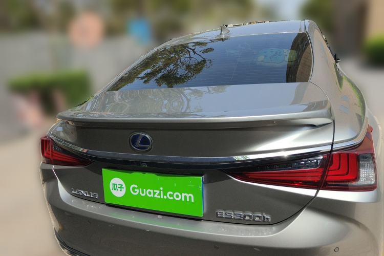 Used Lexus ES 2022 300h Excellence Edition