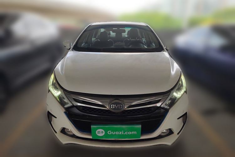 Used BYD Qin New Energy 2015 1.5T Dual-Crown Flagship Plus Edition
