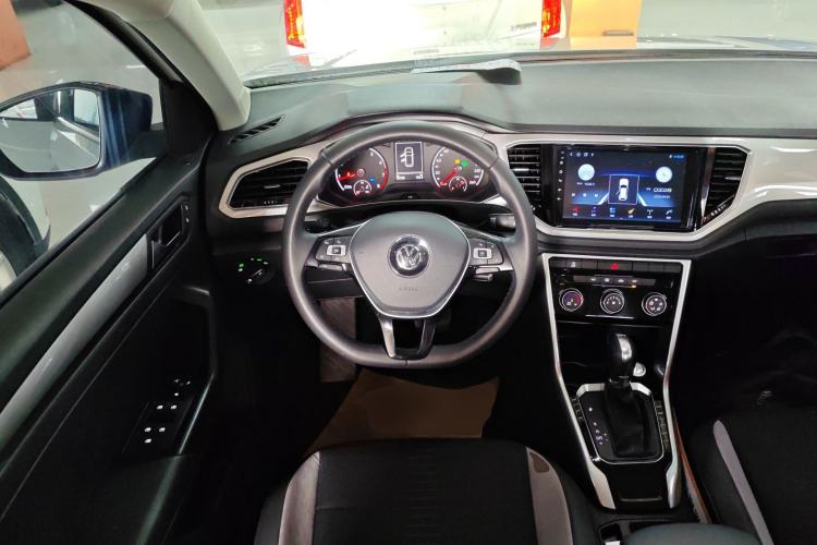 Used Volkswagen T-ROC 2018 280TSI DSG Two-Wheel Drive Advanced Version China V Emission Standard