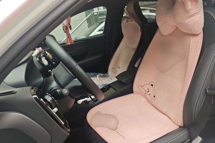 Used Volvo C40 2022 Long-Range PRO Version Left Front Seat