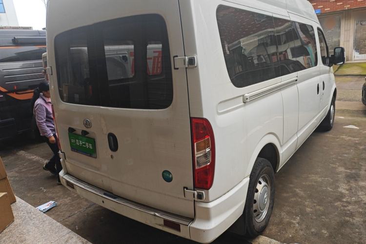 Used SAIC MAXUS Xintu V80 2025 Value Edition Aoyuntong 2.0T Manual Long Wheelbase Mid-Height Design 127 Ps 6/7/9-Seater Rear Right 45 Deg