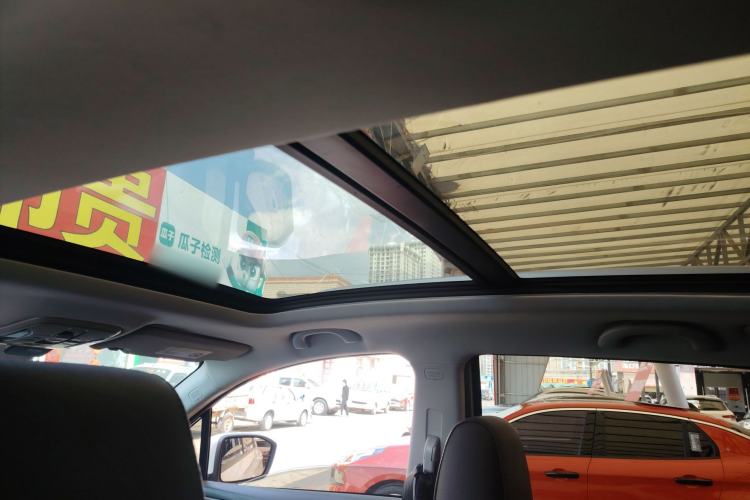 Used GAC Trumpchi GS4 2018 235T Automatic Two-Wheel Drive Luxury Smart Connectivity Millionth Anniversary Edition Headliner