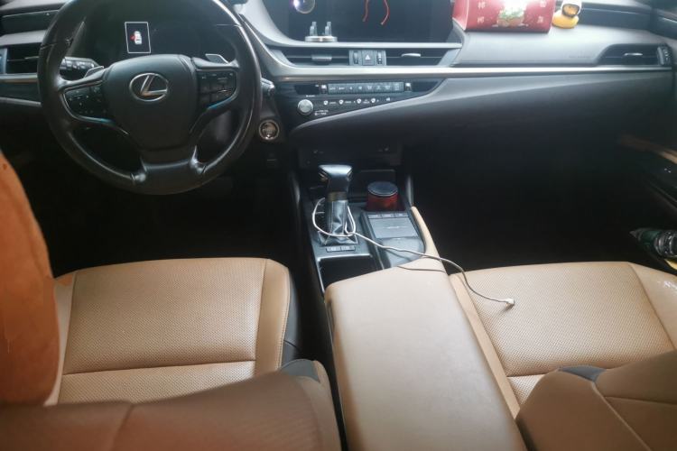 Used Lexus ES 2020 260 Excellence Edition