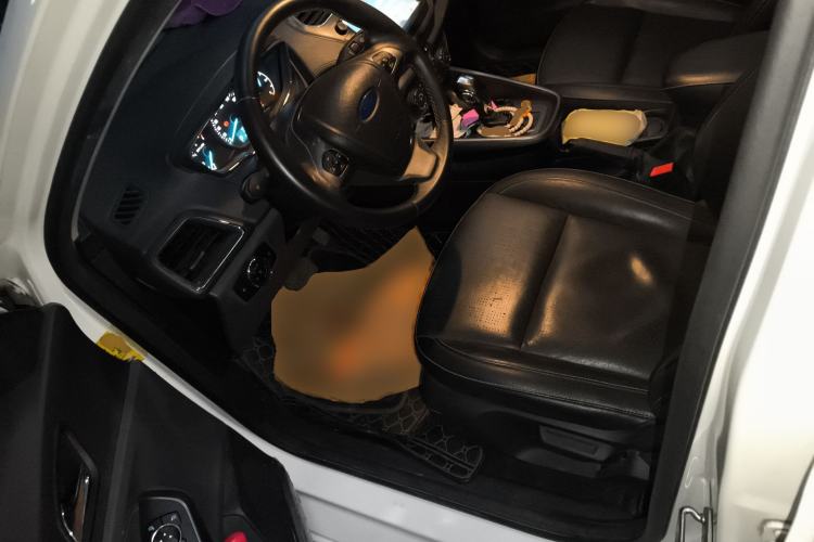 Used Ford Escort 2015 1.5L Automatic Fashion Model