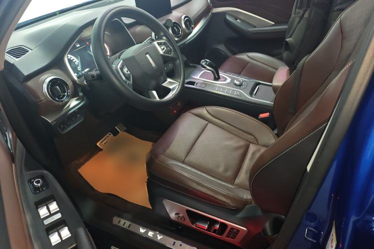 Used Wey VV6 2018 2.0T Two-Wheel Drive Flagship Version China V Standard
