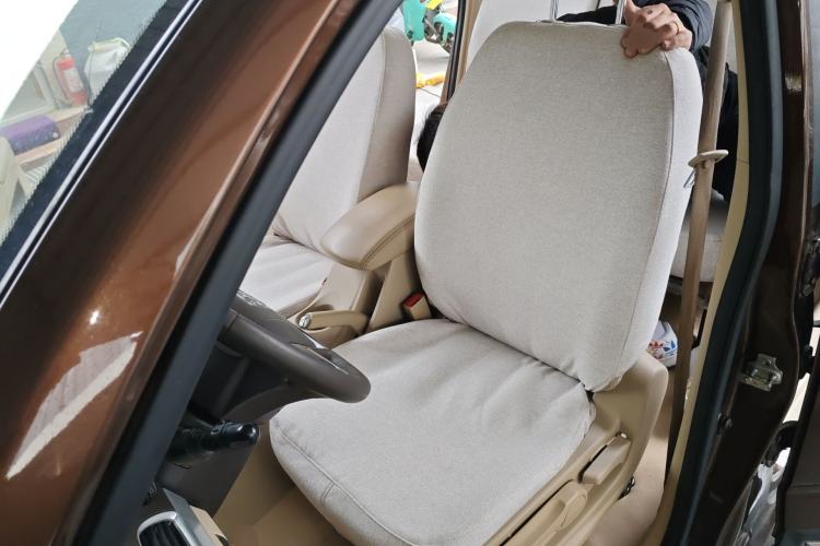 Used Baojun 730 2016 Revised 1.5L Manual Standard Version 7 Seats China V Emission Standard Left Front Seat