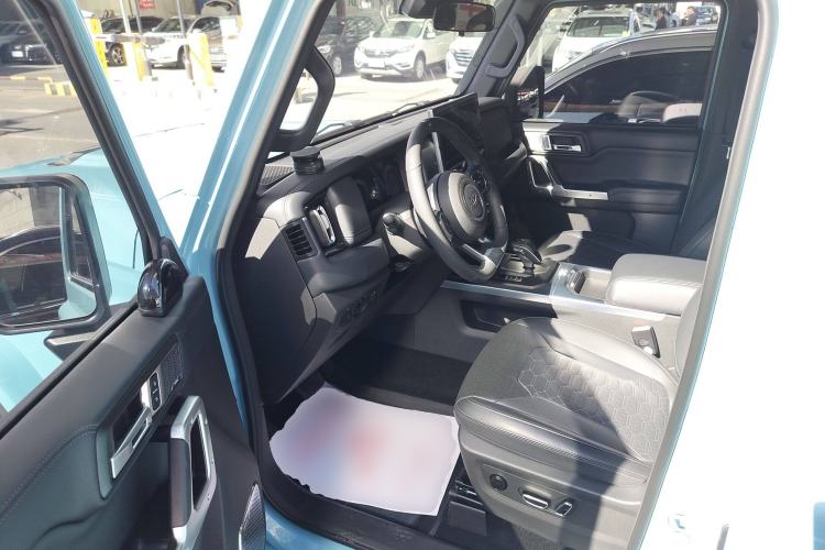 Used 212 T01 2025 2.0T Changfeng
