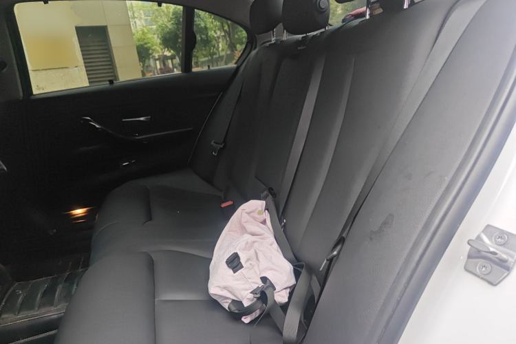 Used BMW 3 Series 2018 320Li Fashion Model Left Rear Seat