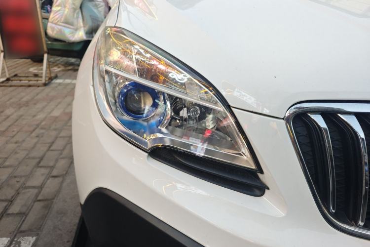 Used Buick Encore 2015 1.4T Automatic Two-Wheel Drive Urban Leading Model Right Front Headlight